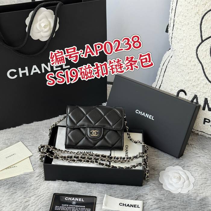 CHANEL チェーンウォレット ラムスキン レディース 8.5×12.5×2.5cm