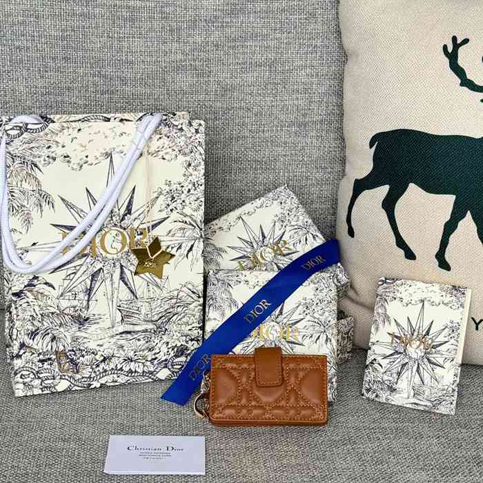 DIOR レディディオール 5スロットカードケース ラムスキン レディース 10.4×7×2cm