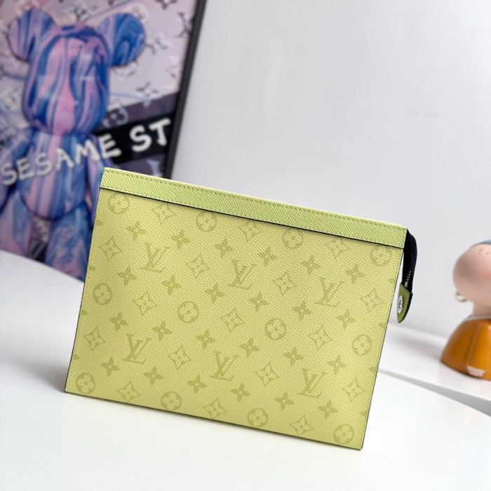 LOUIS VUITTON ポシェット ボヤージュ モノグラム キャンバス メンズ 26×20×5cm