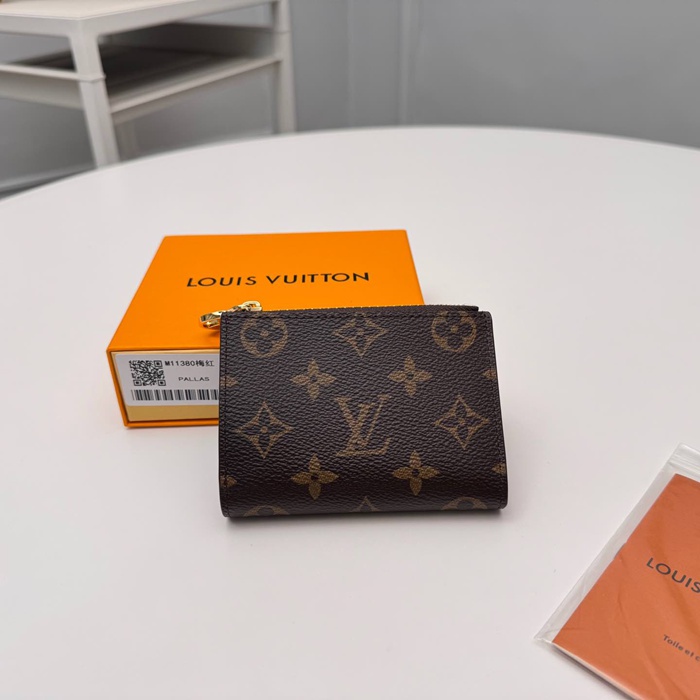 LOUIS VUITTON リサ ウォレット モノグラム キャンバス レディース 9×11.5×1.5cm