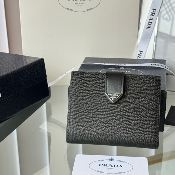 PRADA ミニウォレット サフィアーノレザー メンズ 11.2×8.5cm