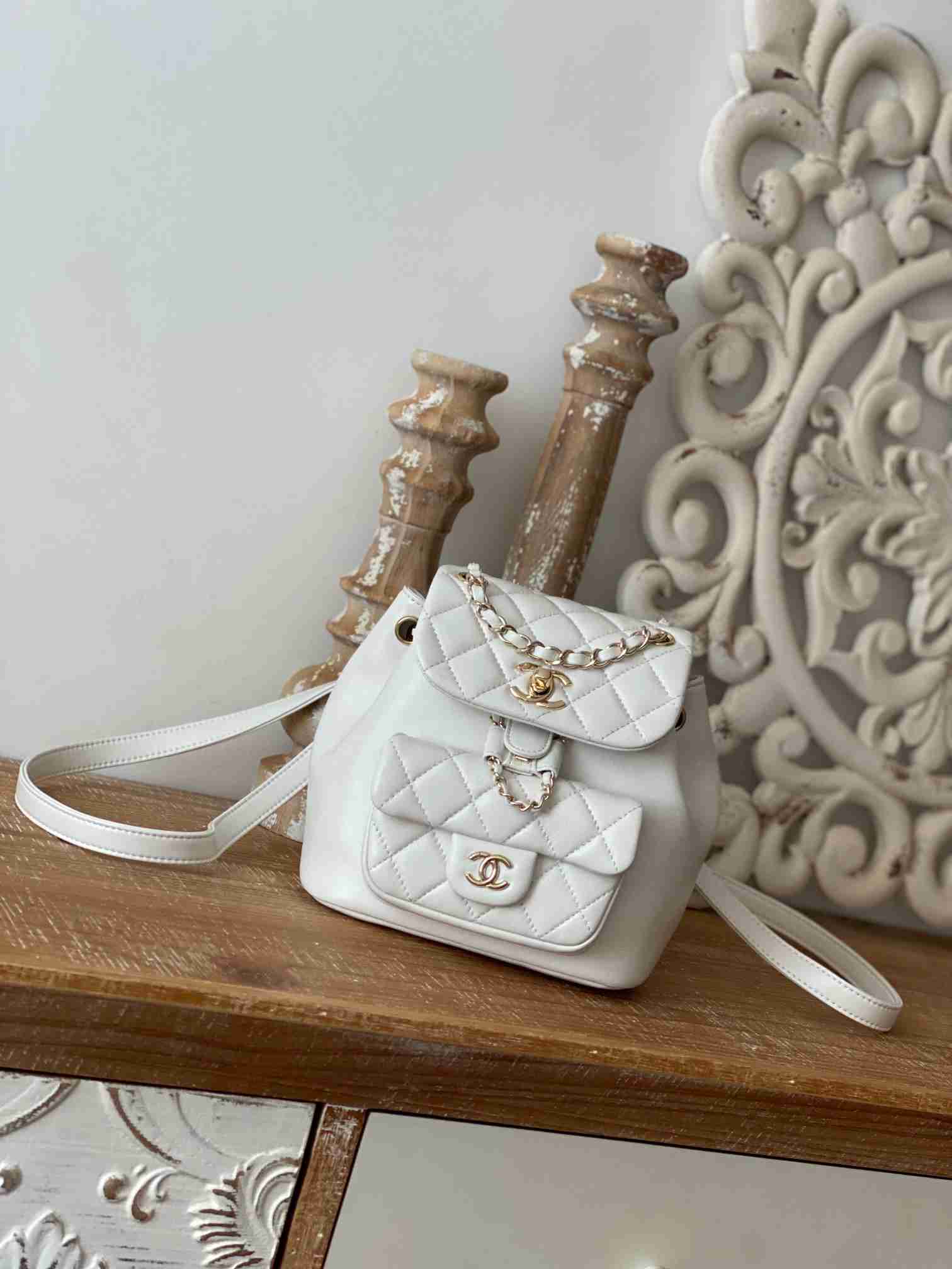 シャネル スタイル デュマ リュック サイズ：18×18×12cm