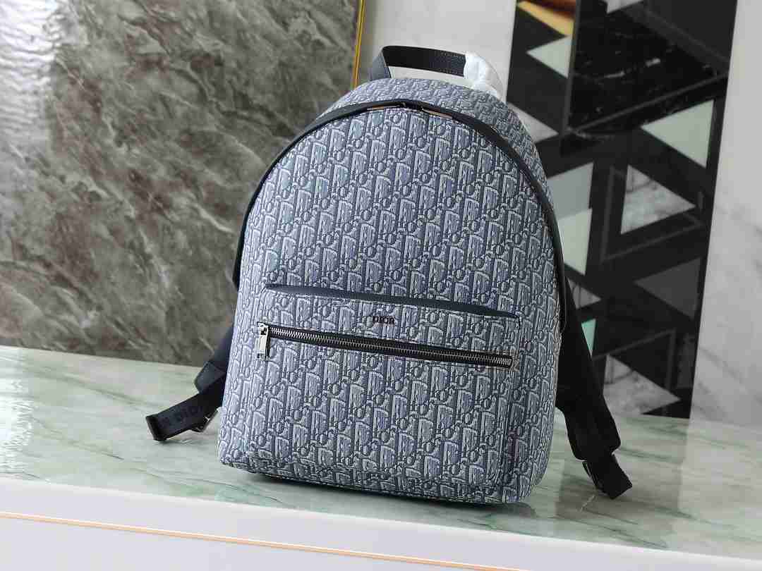 ディオール スタイル ライダー リュック オブリーク ブルー サイズ：29.5×42.5×15cm