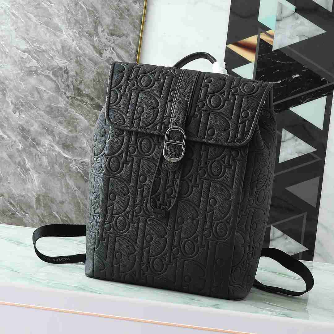 ディオール スタイル デイリー リュック グレイヴティ柄 ブラック サイズ：30.5×41.5×15.5cm