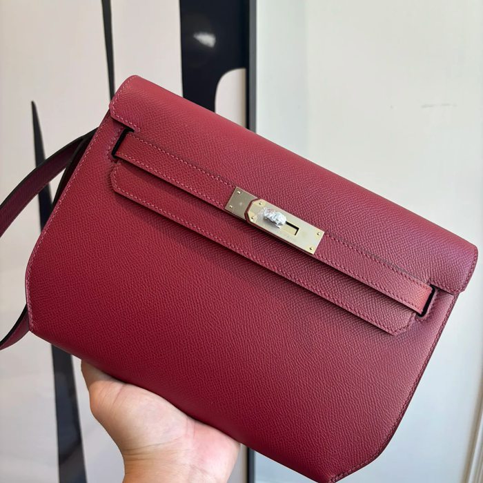 HERMES ケリー デペッシュ 25 クラッチバッグ エプソム革 ショルダーストラップ付き サイズ: