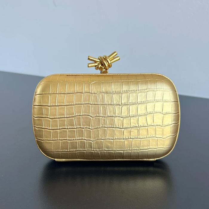 BOTTEGA VENETA BV 737025 ノット イブニングバッグ ワニ革 19x11.5cm サイズ:19x11.5cm
