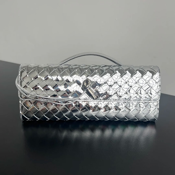 BOTTEGA VENETA BV 741511 クラッチバッグ 編み羊革 31x13cm サイズ:31x13cm