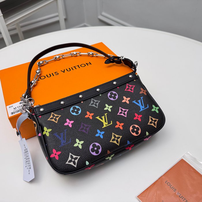 LOUIS VUITTON M13404 ポシェット アクセサリー 村上隆コラボ ブラックマルチ サイズ:22x13cm