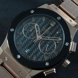 HUBLOT クラシックフュージョン クォーツ搭載 2年無料保証