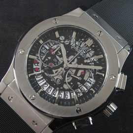 HUBLOT クラシックフュージョン 黒文字盤 チタニウム素材 安心信頼