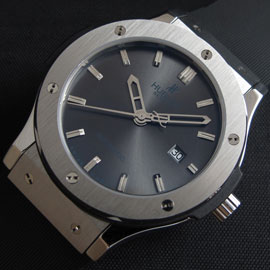 HUBLOT クラシックフュージョン Asian ETA搭載