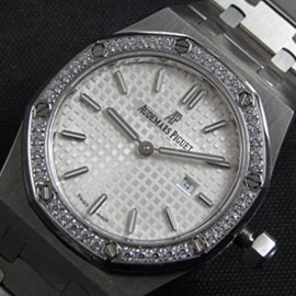 AUDEMARS PIGUET ロイヤルオーク 34mm クォーツ式 素敵な腕時計