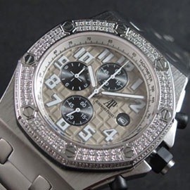 AUDEMARS PIGUET ロイヤルオーク ミルク色文字盤 新作続々入荷